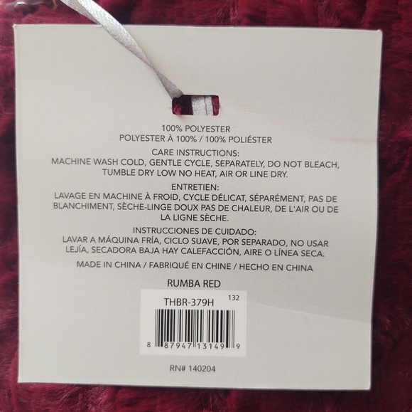 🎁Faux Fur Oversized Throw Blanket - Rumba Red; Style THBR-379H - Picture 6 of 7